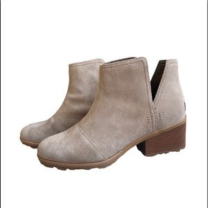 Sorel cut out ankle bootie